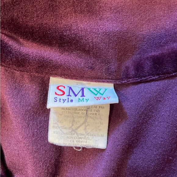 Vintage Plum Velour Blouse - Picture 6 of 6
